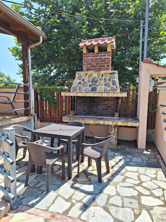 Xristos Villa Vrasna