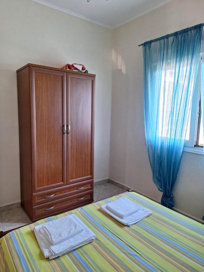 Xristos Villa Vrasna